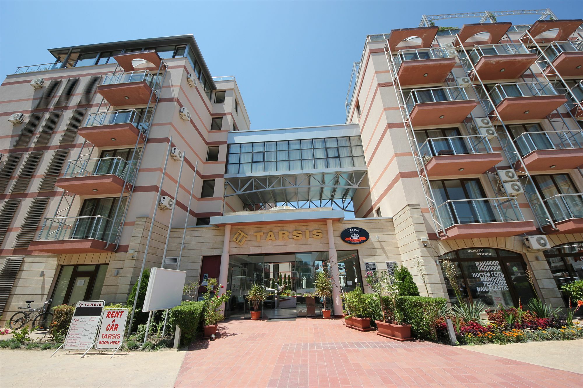 Menada Tarsis Apartments Pantai Sunny Bagian luar foto